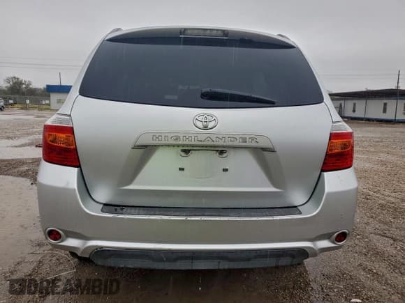 ✅ 2010 Toyota Highlander • VIN: 5TDZK3EH5AS011236 • Lot: 93928935. Listed on Copart with 218,258 mi. Free auction sales archive from the USA and detailed vehicle history report at DreamBid. Image 6.