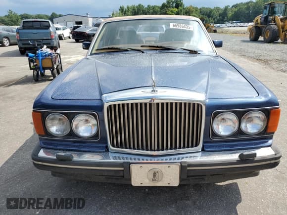 ✅ 1989 Bentley Mulsanne • VIN: SCBZS02B3KCX25578 • Lot: 66986435. Wystawiony na Copart z przebiegiem 117 772 mil. Bezpłatny archiwum sprzedaży aukcyjnych z USA i szczegółowy raport historii pojazdu na DreamBid. Zdjęcie 5.