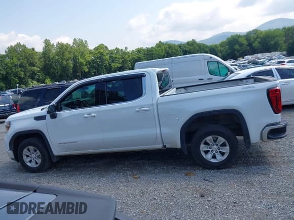 ✅ 2022 GMC Sierra 1500 SLE • VIN: 3GTP9BEK0NG123066 • Лот: 42613017. Опубликован ранее на IAAI с пробегом 181 213 миль. Бесплатный доступ к архиву аукционных продаж из США и подробный отчёт об истории автомобиля на DreamBid. Изображение 14.