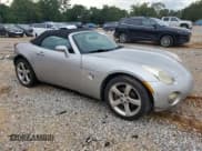 ✅ 2006 Pontiac Solstice • VIN: 1G2MB33B76Y000862 • Лот: 61530095. Опубликован ранее на Copart с пробегом 255 652 миль. Бесплатный доступ к архиву аукционных продаж из США и подробный отчёт об истории автомобиля на DreamBid. Изображение 4.