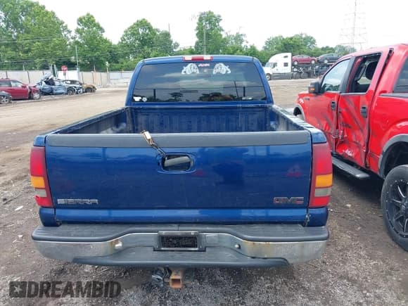 ✅ 2001 GMC Sierra 1500 SLE • VIN: 2GTEK19T211127583 • Лот: 42524380. Опубликован ранее на IAAI с пробегом 337 876 миль. Бесплатный доступ к архиву аукционных продаж из США и подробный отчёт об истории автомобиля на DreamBid. Изображение 16.