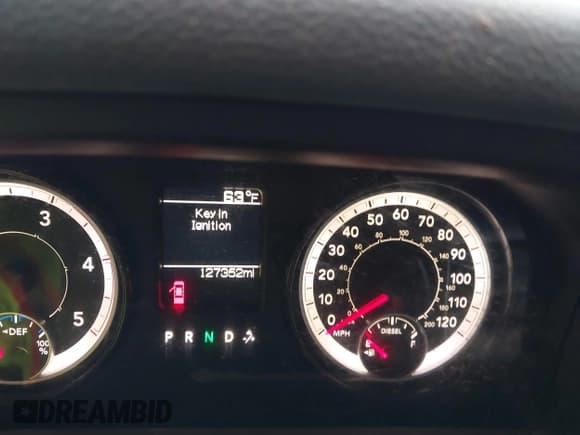 ✅ 2018 Ram 2500 Tradesman • VIN: 3C6UR5CL2JG283449 • Lot: 42113371. Listed on IAAI with 127,352 mi. Free auction sales archive from the USA and detailed vehicle history report at DreamBid. Image 7.