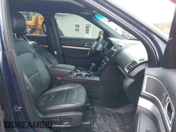 ✅ 2016 Ford Explorer XLT • VIN: 1FM5K8D89GGB68781 • Lot: 43620074. Listed on IAAI with 132,137 mi. Free auction sales archive from the USA and detailed vehicle history report at DreamBid. Image 5.