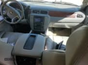 ✅ 2009 GMC Yukon SLT 4SB • VIN: 1GKFK33089R124743 • Lot: 55596525. Wystawiony na Copart z przebiegiem 230 124 mil. Bezpłatny archiwum sprzedaży aukcyjnych z USA i szczegółowy raport historii pojazdu na DreamBid. Zdjęcie 8.