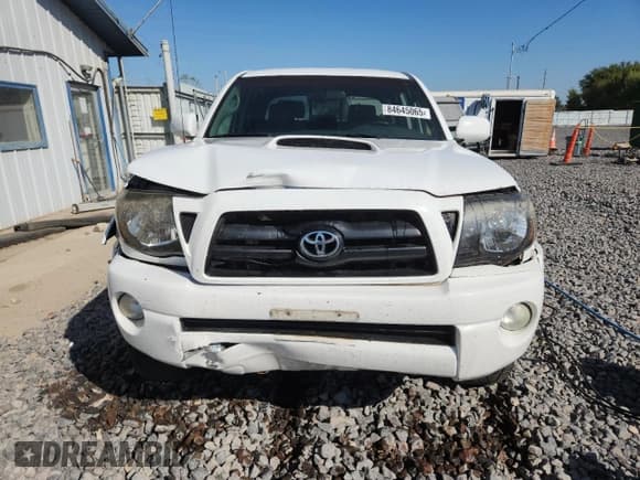 ✅ 2006 Toyota Tacoma • VIN: 5TELU42N56Z158635 • Lot: 84645065. Listed on Copart with 172,113 mi. Free auction sales archive from the USA and detailed vehicle history report at DreamBid. Image 5.