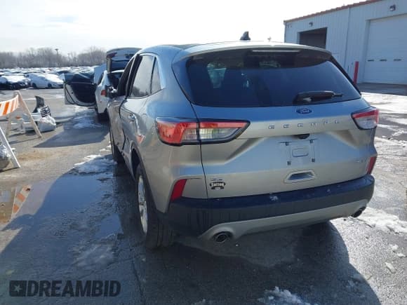 ✅ 2021 Ford Escape SE • VIN: 1FMCU9G61MUB20836 • Lot: 41840447. Listed on IAAI with 42,158 mi. Free auction sales archive from the USA and detailed vehicle history report at DreamBid. Image 3.