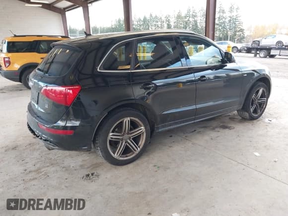 ✅ 2011 Audi Q5 Prestige • VIN: WA1WKAFP2BA044619 • Lot: 43753075. Listed on IAAI with 91,194 mi. Free auction sales archive from the USA and detailed vehicle history report at DreamBid. Image 4.