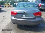 ✅ 2014 Volkswagen Passat SE • VIN: 1VWBS7A38EC114237 • Lot: 42681199. Wystawiony na IAAI z przebiegiem 145 750 mil. Bezpłatny archiwum sprzedaży aukcyjnych z USA i szczegółowy raport historii pojazdu na DreamBid. Zdjęcie 16.