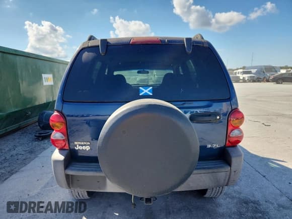 ✅ 2002 Jeep Liberty Sport • VIN: 1J4GK48K52W260667 • Lot: 92896315. Listed on Copart with 145,066 mi. Free auction sales archive from the USA and detailed vehicle history report at DreamBid. Image 6.