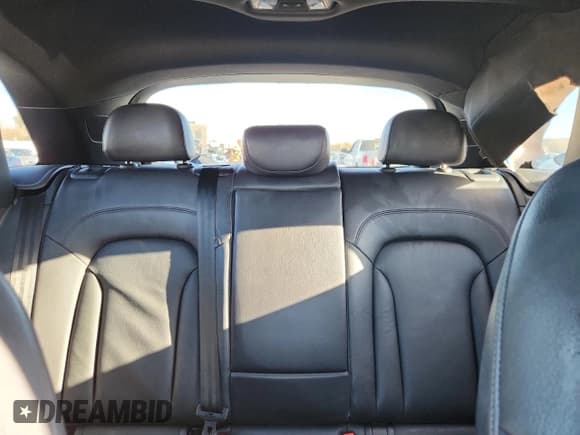 ✅ 2017 Audi Q3 Premium Plus • VIN: WA1JCCFS3HR010299 • Lot: 91350385. Wystawiony na Copart z przebiegiem 109 661 mil. Bezpłatny archiwum sprzedaży aukcyjnych z USA i szczegółowy raport historii pojazdu na DreamBid. Zdjęcie 10.