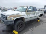 ✅ 1996 Dodge 1500 • VIN: 3B7HC13Y9TG132935 • Lot: 42181713. Wystawiony na IAAI z przebiegiem 168 613 mil. Bezpłatny archiwum sprzedaży aukcyjnych z USA i szczegółowy raport historii pojazdu na DreamBid. Zdjęcie 2.