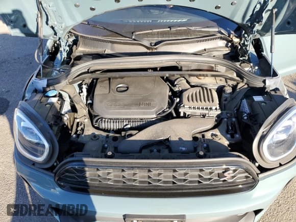 ✅ 2024 MINI Countryman Cooper S • VIN: WMZ83BR05R3S03356 • Lot: 79891744. Listed on Copart with 14,350 mi. Free auction sales archive from the USA and detailed vehicle history report at DreamBid. Image 11.