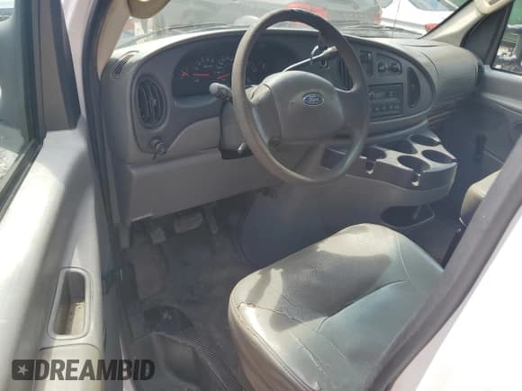 ✅ 2007 Ford Econoline Cargo Commercial • VIN: 1FTNE14W37DA27868 • Lot: 62163175. Wystawiony na Copart z przebiegiem 170 589 mil. Bezpłatny archiwum sprzedaży aukcyjnych z USA i szczegółowy raport historii pojazdu na DreamBid. Zdjęcie 8.