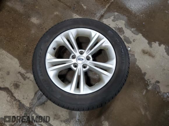 ✅ 2013 Ford Taurus SEL • VIN: 1FAHP2H84DG110704 • Lot: 93067885. Wystawiony na Copart z przebiegiem 130 821 mil. Bezpłatny archiwum sprzedaży aukcyjnych z USA i szczegółowy raport historii pojazdu na DreamBid. Zdjęcie 12.