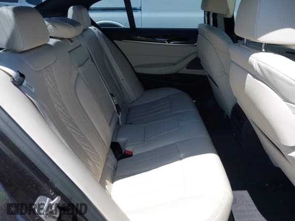 ✅ 2021 BMW 5 Series 540i xDrive • VIN: WBA73BJ02MWW93833 • Lot: 42160043. Listed on IAAI with 59,779 mi. Free auction sales archive from the USA and detailed vehicle history report at DreamBid. Image 8.