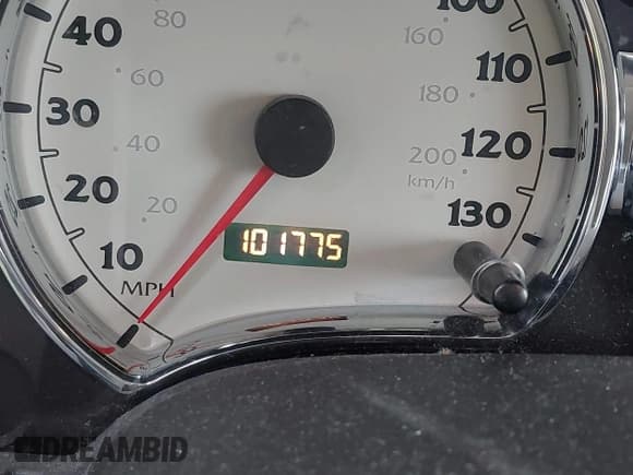 ✅ 2006 Saturn VUE • VIN: 5GZCZ33DX6S861636 • Lot: 41794986. Wystawiony na IAAI z przebiegiem 101 775 mil. Bezpłatny archiwum sprzedaży aukcyjnych z USA i szczegółowy raport historii pojazdu na DreamBid. Zdjęcie 7.