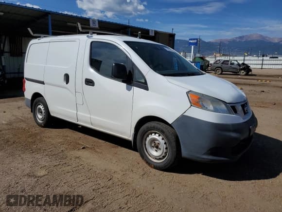 ✅ 2014 Nissan NV200 SV • VIN: 3N6CM0KN2EK697937 • Lot: 71823165. Listed on Copart with 217,744 mi. Free auction sales archive from the USA and detailed vehicle history report at DreamBid. Image 4.