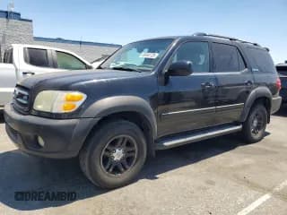 ✅ 2003 Toyota Sequoia Limited • VIN: 5TDZT38A83S165972 • Лот: 66940725. Опубликован ранее на Copart с пробегом 230 229 миль. Бесплатный доступ к архиву аукционных продаж из США и подробный отчёт об истории автомобиля на DreamBid. Изображение 1.