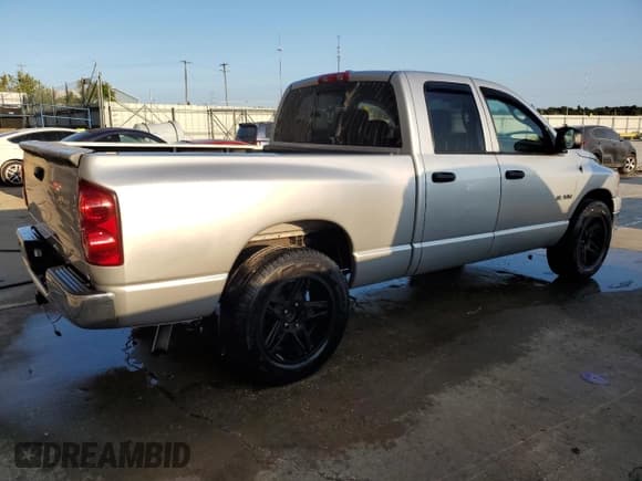 ✅ 2008 Dodge 1500 SLT • VIN: 1D7HA18N88J114930 • Лот: 70448564. Опубликован ранее на Copart с пробегом 187 206 миль. Бесплатный доступ к архиву аукционных продаж из США и подробный отчёт об истории автомобиля на DreamBid. Изображение 3.