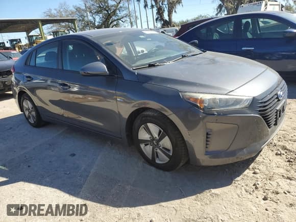 ✅ 2017 Hyundai Ioniq Blue • VIN: KMHC65LC9HU024537 • Lot: 81699194. Wystawiony na Copart z przebiegiem 91 562 mil. Bezpłatny archiwum sprzedaży aukcyjnych z USA i szczegółowy raport historii pojazdu na DreamBid. Zdjęcie 4.