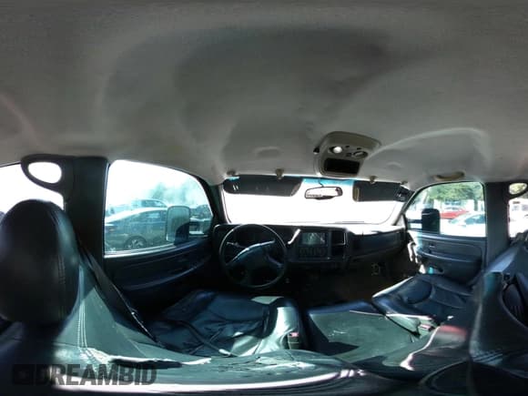 ✅ 2006 Chevrolet Silverado 2500HD Work Truck • VIN: 1GCHC23U06F122366 • Lot: 43701699. Wystawiony na IAAI z przebiegiem 330 993 mil. Bezpłatny archiwum sprzedaży aukcyjnych z USA i szczegółowy raport historii pojazdu na DreamBid. Zdjęcie 22.