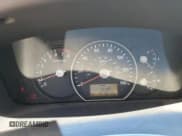 ✅ 2008 Kia Rondo LX • VIN: KNAFG526487130917 • Lot: 64700175. Listed on Copart with 147,810 mi. Free auction sales archive from the USA and detailed vehicle history report at DreamBid. Image 9.