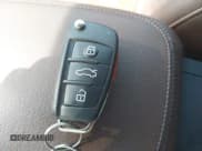 ✅ 2019 Audi A3 Cabriolet Premium Plus • VIN: WAUYELFF7K1032309 • Lot: 43315560. Wystawiony na IAAI z przebiegiem 23 815 mil. Bezpłatny archiwum sprzedaży aukcyjnych z USA i szczegółowy raport historii pojazdu na DreamBid. Zdjęcie 11.