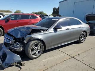 ✅ 2018 Mercedes-Benz E 400 • VIN: WDDZF6GB1JA377972 • Lot: 82543525. Listed on Copart with 93,848 mi. Free auction sales archive from the USA and detailed vehicle history report at DreamBid. Image 1.