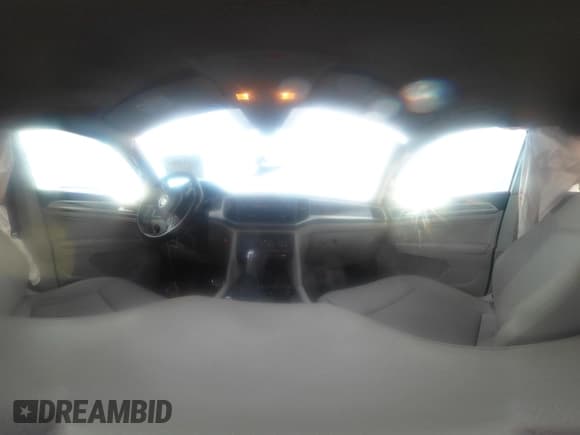 ✅ 2018 Volkswagen Atlas SE • VIN: 1V2FR2CA2JC540657 • Lot: 42115554. Listed on IAAI with 107,309 mi. Free auction sales archive from the USA and detailed vehicle history report at DreamBid. Image 18.