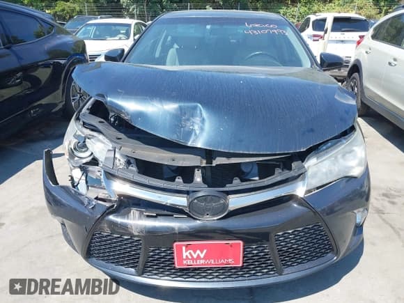 ✅ 2015 Toyota Camry SE • VIN: 4T1BF1FK6FU089933 • Lot: 43107993. Wystawiony na IAAI z przebiegiem 79 938 mil. Bezpłatny archiwum sprzedaży aukcyjnych z USA i szczegółowy raport historii pojazdu na DreamBid. Zdjęcie 12.