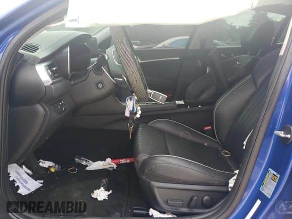 ✅ 2020 Genesis G70 2.0T • VIN: KMTG34LA7LU059966 • Lot: 61065135. Wystawiony na Copart z przebiegiem 85 807 mil. Bezpłatny archiwum sprzedaży aukcyjnych z USA i szczegółowy raport historii pojazdu na DreamBid. Zdjęcie 7.