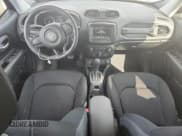 ✅ 2020 Jeep Renegade Altitude • VIN: ZACNJBBB7LPL32719 • Lot: 57668465. Listed on Copart with 25,222 mi. Free auction sales archive from the USA and detailed vehicle history report at DreamBid. Image 8.