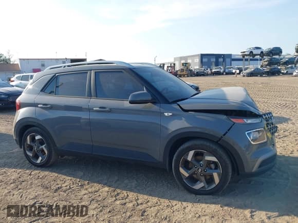 ✅ 2022 Hyundai Venue SEL • VIN: KMHRC8A39NU184906 • Lot: 41486553. Listed on IAAI with 31,740 mi. Free auction sales archive from the USA and detailed vehicle history report at DreamBid. Image 13.
