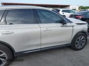 ✅ 2024 Lincoln Corsair Premiere • VIN: 5LMCJ1CA0RUL15867 • Lot: 42618425. Listed on IAAI with 25,039 mi. Free auction sales archive from the USA and detailed vehicle history report at DreamBid. Image 13.