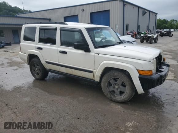 ✅ 2006 Jeep Commander • VIN: 1J8HG48K86C134413 • Lot: 59862195. Listed on Copart with 184,886 mi. Free auction sales archive from the USA and detailed vehicle history report at DreamBid. Image 4.