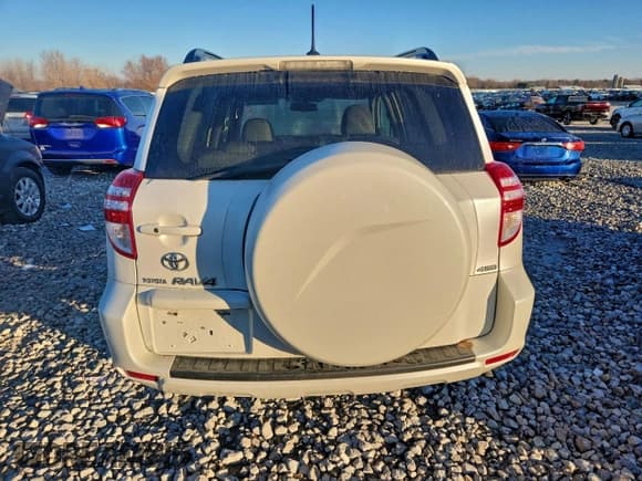 ✅ 2010 Toyota RAV4 Limited • VIN: 2T3DF4DV5AW067655 • Lot: 92192425. Wystawiony na Copart z przebiegiem 149 254 mil. Bezpłatny archiwum sprzedaży aukcyjnych z USA i szczegółowy raport historii pojazdu na DreamBid. Zdjęcie 6.