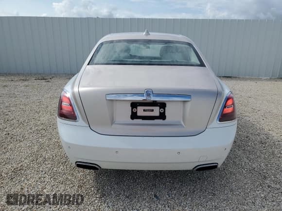 ✅ 2021 Rolls-Royce Ghost • VIN: SCATV0C08MU206683 • Lot: 71416214. Listed on Copart with 40,756 mi. Free auction sales archive from the USA and detailed vehicle history report at DreamBid. Image 6.