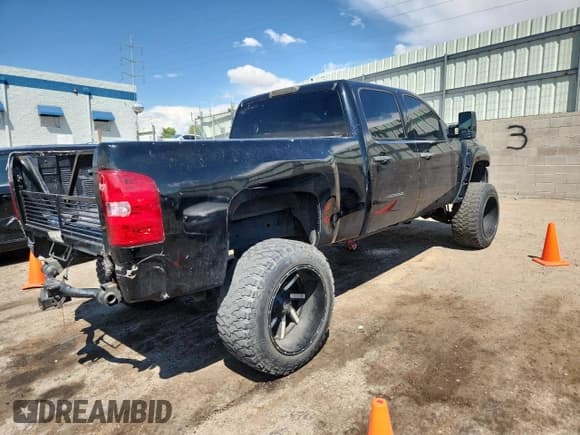 ✅ 2007 Chevrolet Silverado 2500HD 1LT • VIN: 1GCHK23667F540498 • Лот: 70387025. Опубликован ранее на Copart с пробегом 288 860 миль. Бесплатный доступ к архиву аукционных продаж из США и подробный отчёт об истории автомобиля на DreamBid. Изображение 3.