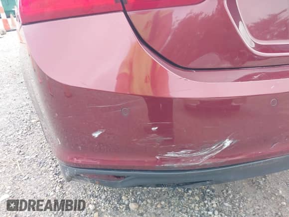 2016 Chevrolet Malibu LT z VIN 1G1ZF5SX3GF186890, wystawiony jako IAAI lot #43275631 z przebiegiem 163 982 mil mil oraz . Historia ofert i sprzedaży dostępna na DreamBid. Obrazek 17.