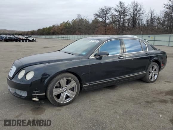 ✅ 2007 Bentley Flying Spur • VIN: SCBBR93W778040920 • Лот: 48711225. Опубликован ранее на Copart с пробегом 100 528 миль. Бесплатный доступ к архиву аукционных продаж из США и подробный отчёт об истории автомобиля на DreamBid. Изображение 1.