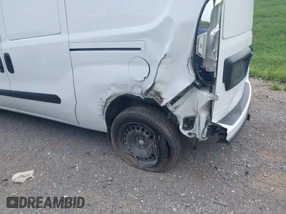 ✅ 2016 Ram ProMaster City Cargo Tradesman SLT • VIN: ZFBERFBT9G6C10776 • Lot: 42716642. Wystawiony na IAAI z przebiegiem 73 647 mil. Bezpłatny archiwum sprzedaży aukcyjnych z USA i szczegółowy raport historii pojazdu na DreamBid. Zdjęcie 6.