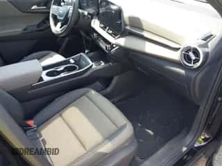 ✅ 2025 Chevrolet Equinox FWD LT • VIN: 3GNAXHEG3SL319121 • Лот: 42577596. Размещён на IAAI с пробегом 2 265 миль миль. Получите бесплатный доступ к архиву аукционных продаж из США и посмотрите подробный отчёт об истории автомобиля на DreamBid. Изображение 5.