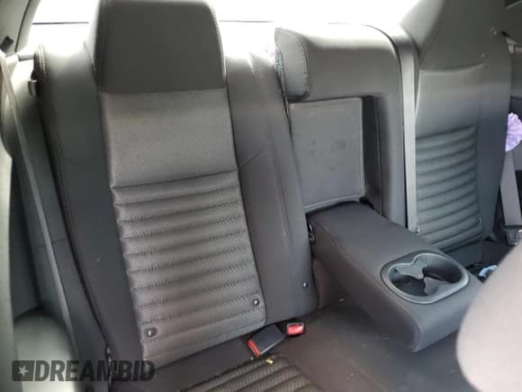 ✅ 2013 Dodge Challenger R/T • VIN: 2C3CDYBT2DH652132 • Lot: 45764365. Wystawiony na Copart z przebiegiem 121 390 mil. Bezpłatny archiwum sprzedaży aukcyjnych z USA i szczegółowy raport historii pojazdu na DreamBid. Zdjęcie 10.