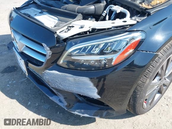 ✅ 2021 Mercedes-Benz C 300 • VIN: W1KWF8EB1MR612586 • Lot: 42677062. Wystawiony na IAAI z przebiegiem 35 240 mil. Bezpłatny archiwum sprzedaży aukcyjnych z USA i szczegółowy raport historii pojazdu na DreamBid. Zdjęcie 20.