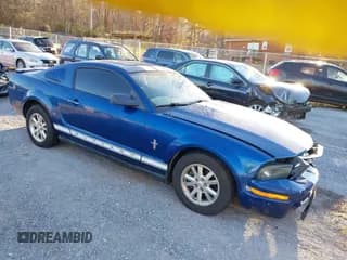 ✅ 2007 Ford Mustang Deluxe • VIN: 1ZVHT80N775352541 • Лот: 43665325. Опубликован ранее на IAAI с пробегом 222 522 миль. Бесплатный доступ к архиву аукционных продаж из США и подробный отчёт об истории автомобиля на DreamBid. Изображение 1.