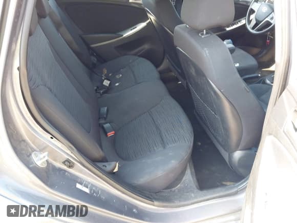 ✅ 2017 Hyundai Accent SE • VIN: KMHCT5AE6HU338756 • Lot: 42982023. Wystawiony na IAAI z przebiegiem 100 556 mil. Bezpłatny archiwum sprzedaży aukcyjnych z USA i szczegółowy raport historii pojazdu na DreamBid. Zdjęcie 8.