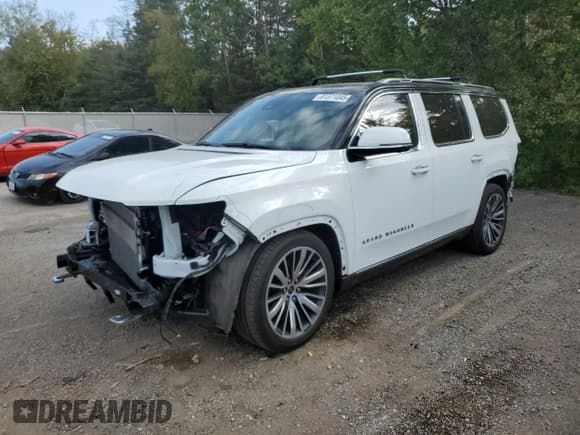 ✅ 2022 Jeep Grand Wagoneer Series III • VIN: 1C4SJVGJ1NS196902 • Lot: 81371045. Listed on Copart with 49,828 mi. Free auction sales archive from the USA and detailed vehicle history report at DreamBid. Image 1.