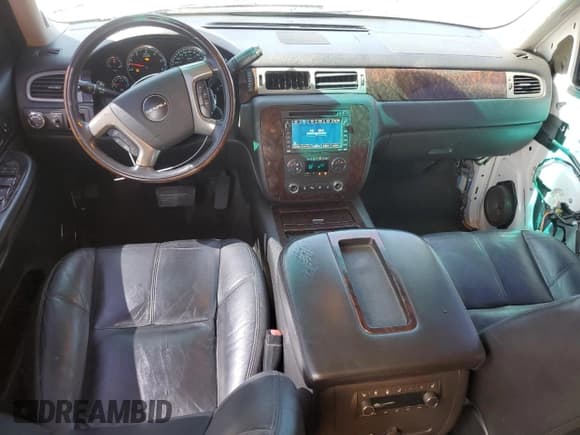 ✅ 2009 GMC Yukon XL • VIN: 1GKFC062X9R212833 • Lot: 54394285. Listed on Copart with 126,591 mi. Free auction sales archive from the USA and detailed vehicle history report at DreamBid. Image 8.