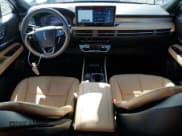 ✅ 2023 Lincoln Corsair Reserve • VIN: 5LMCJ2CA1PUL27285 • Lot: 60415455. Wystawiony na Copart z przebiegiem 6 650 mil. Bezpłatny archiwum sprzedaży aukcyjnych z USA i szczegółowy raport historii pojazdu na DreamBid. Zdjęcie 8.