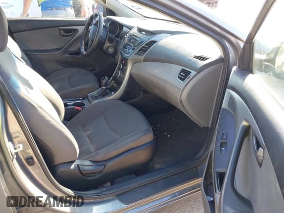 ✅ 2014 Hyundai Elantra SE • VIN: 5NPDH4AE3EH500661 • Лот: 43420020. Опубликован ранее на IAAI с пробегом Не указан. Бесплатный доступ к архиву аукционных продаж из США и подробный отчёт об истории автомобиля на DreamBid. Изображение 5.